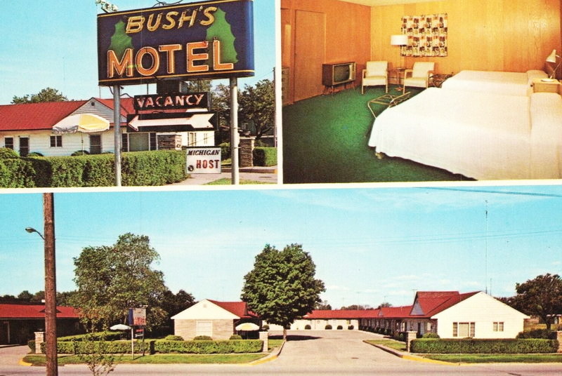 Bushs Motel - Postcard (newer photo)